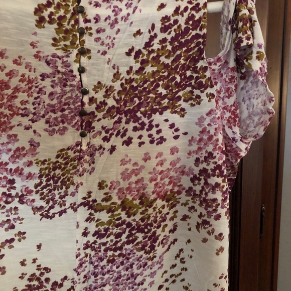 Lucky brand cold shoulder, flowy top sz small - Picture 5 of 5